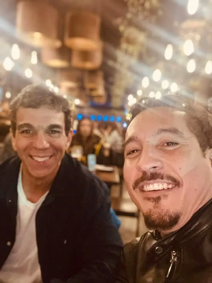 Jorge Torres junto a Huáscar Barradas.