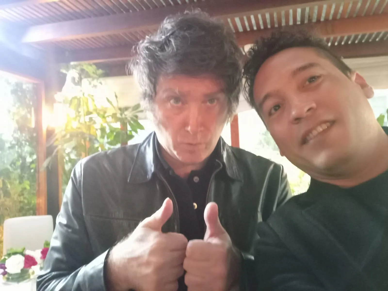 Jorge Torres junto a Javier Milei.